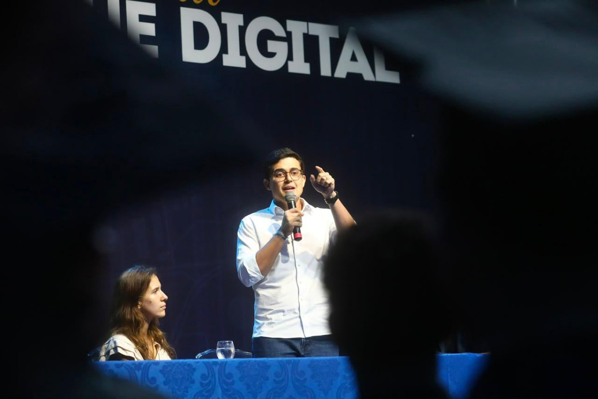 Embarque Digital forma 185 estudantes e celebra avanço da política de formação em tecnologia no Recife