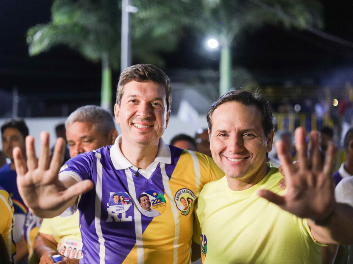 Ao lado do prefeito André Raimundo, o deputado estadual Joãozinho Tenório reúne multidão em Cachoeirinha
