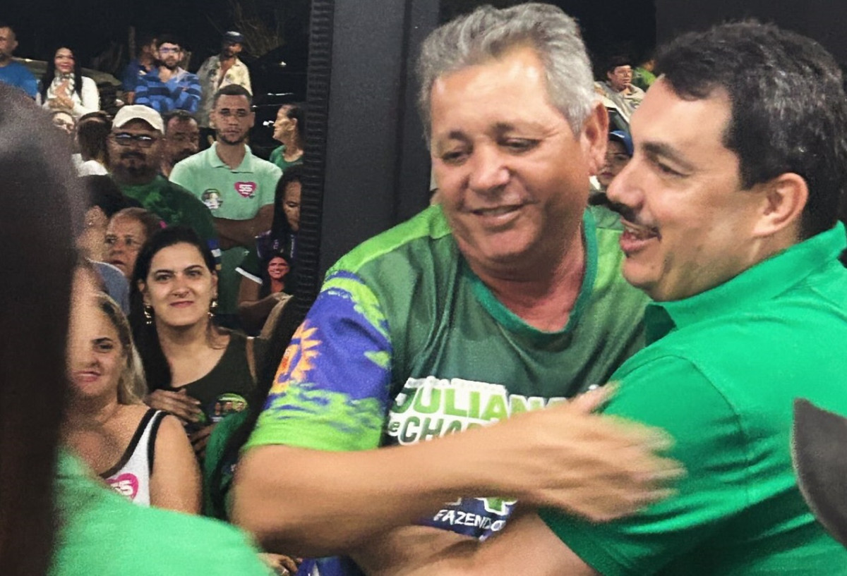 No Diogo, Ricardo de Belo reúne prefeitos de Surubim e Casinhas em sua residência e reforça apoio a Juliana de Chaparral