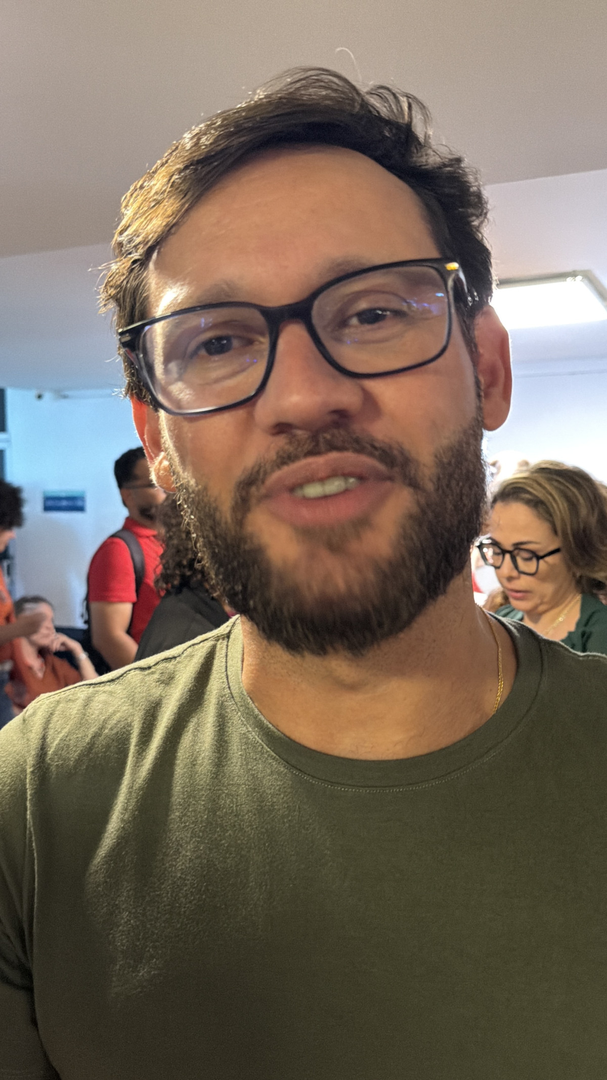 Deputado Gilmar Júnior afirma que não apoiará Raquel Lyra e projeta vitória de João Campos