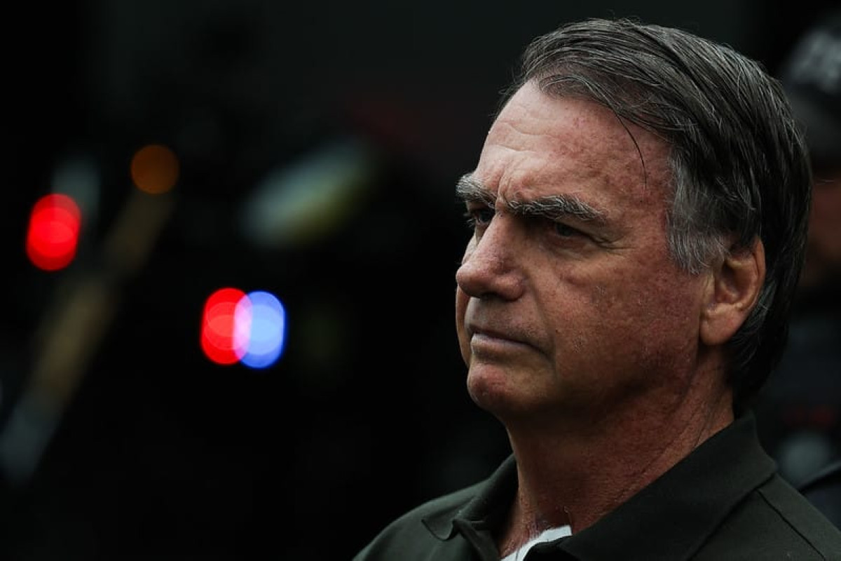 Bolsonaro segue cumprindo cautelares e em prisão domiciliar