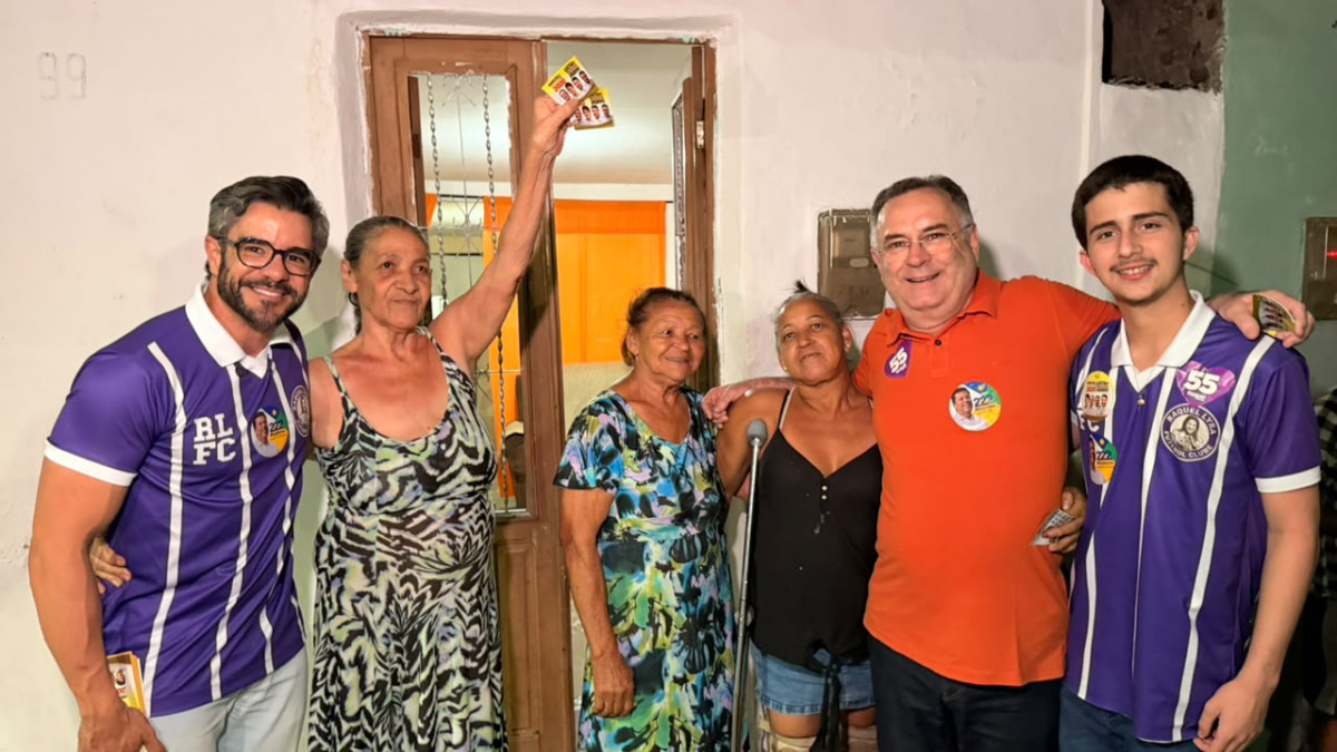 Zeca comanda caminhada festiva em Arcoverde e reúne aliados em apoio a Raquel, Marcelo e Gustavo