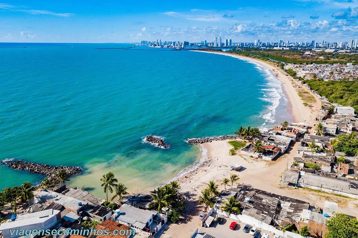 Olinda promove ação de limpeza e educação ambiental na Praia do Quartel neste sábado