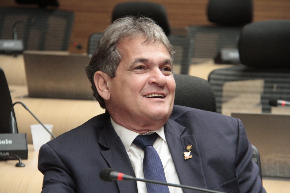 Chico Kiko luta por pontos de internet para beneficiar Praça das Palmeiras, no Jiquiá 
