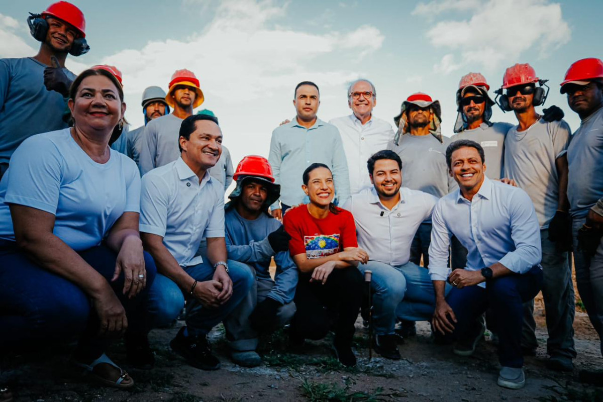 Em Calçado, no Agreste Meridional, governadora Raquel Lyra entrega a 280ª cozinha comunitária do Estado, dois ônibus escolares e anuncia a pavimentação de diversas ruas do município