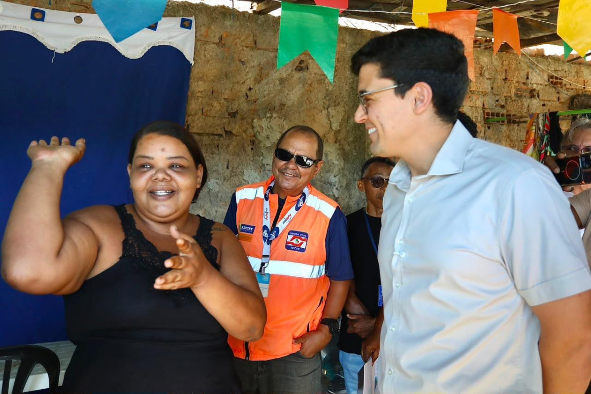 Obra de contenção de encosta avança e beneficia 50 em Dois Unidos