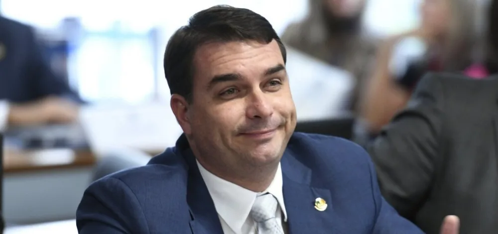Flávio acusa PT de aparelhar instituições