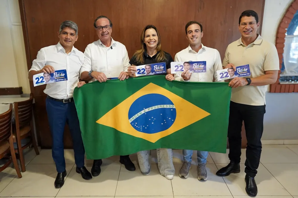 Direita de Pernambuco está unida para eleger Flávio Bolsonaro