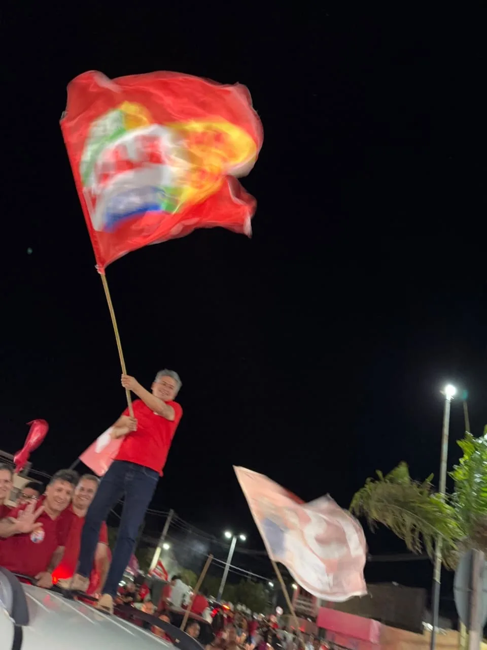 Carreata em apoio a Lula lota ruas de Águas Belas com participação de Doriel Barros