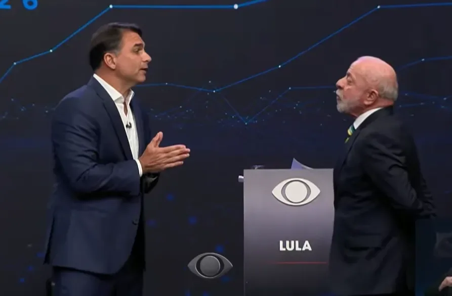 Lula e Flávio Bolsonaro intensificam disputa pela abertura de sigilos na reta final da eleição