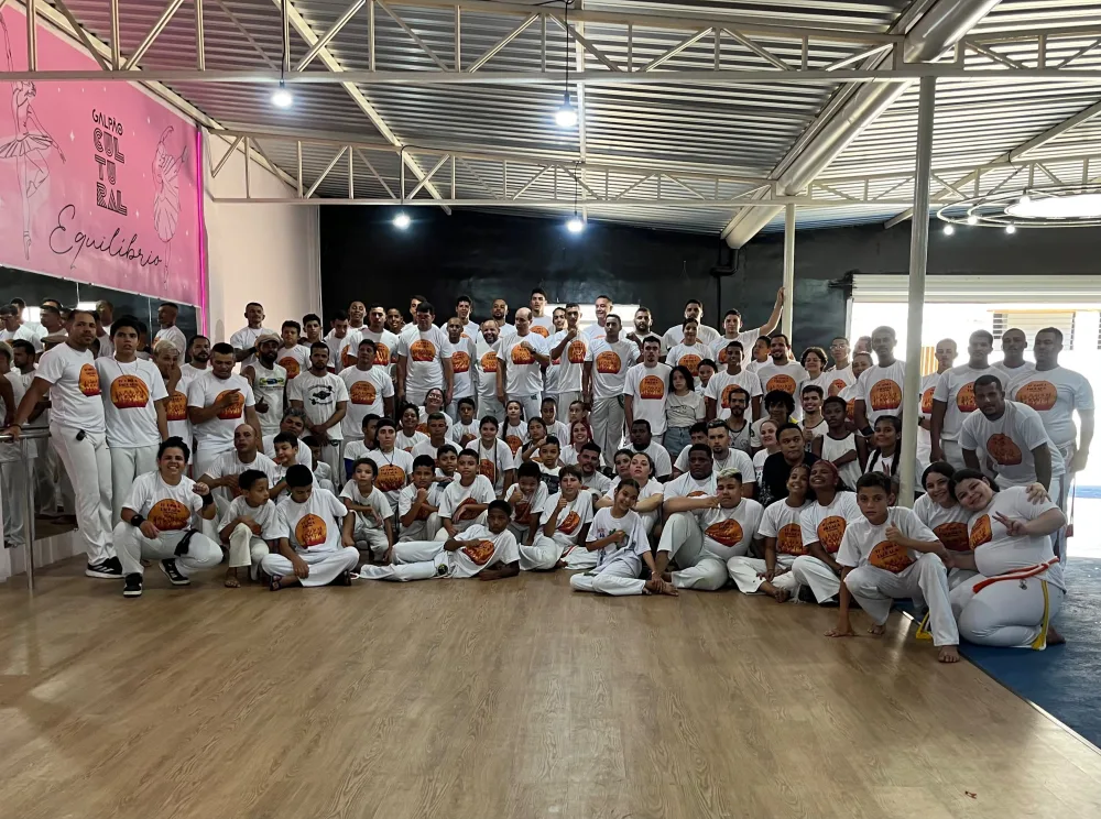 Evento de Capoeira reúne mais de 100 jovens no Galpão Cultural de Pão de Açúcar