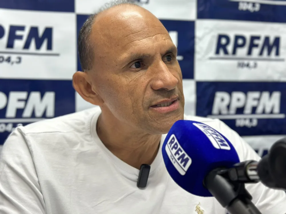 “A população reconheceu o nosso empenho, o nosso trabalho e tivemos nas urnas a mesma aprovação que temos em nosso dia-a-dia nos quatro cantos de nossa cidade”, diz Gena Lins