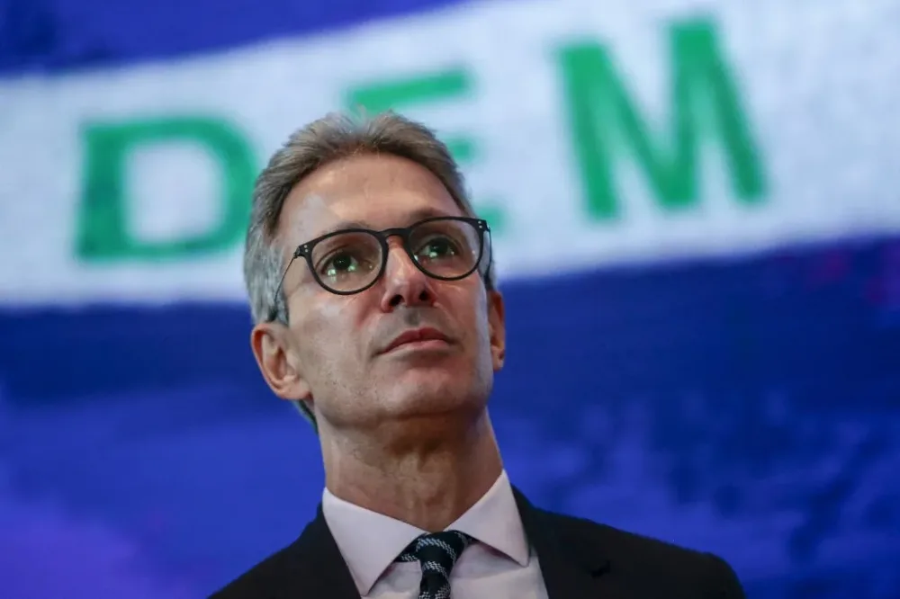Zema encerra campanha defendendo redução do tamanho do Estado