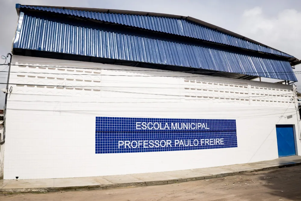 Paulista reinaugura Escola Municipal Professor Paulo Freire após ampla requalificação