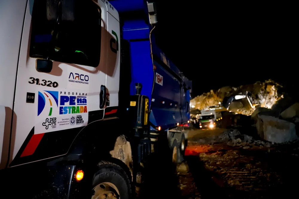 Arco Metropolitano retoma trabalhos noturnos e amplia frentes de execução