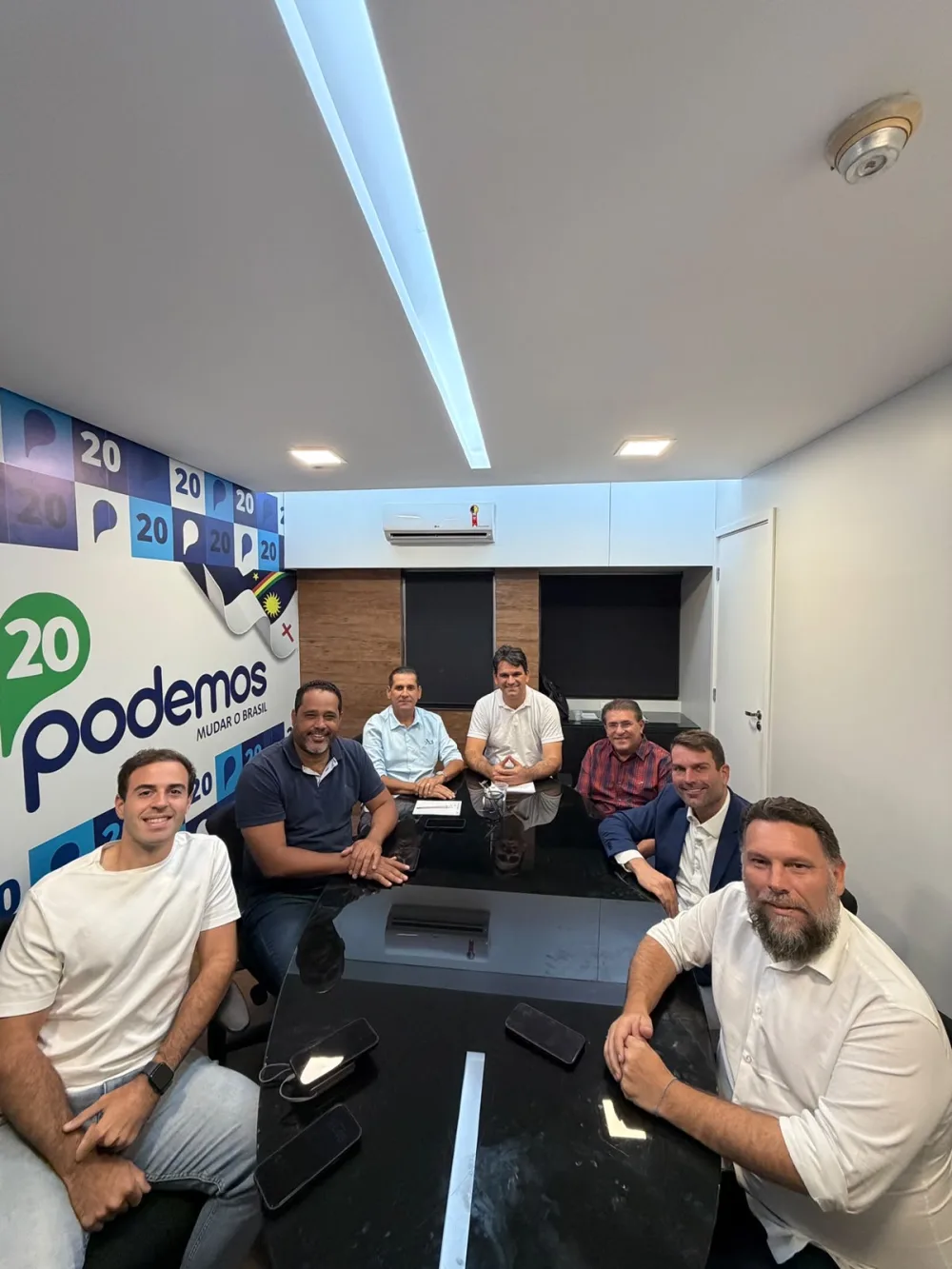Podemos reúne bancada estadual e reforça unidade após resultado expressivo nas eleições