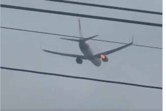 Avião tem motor em chamas após colisão com pássaro na Grande Recife
