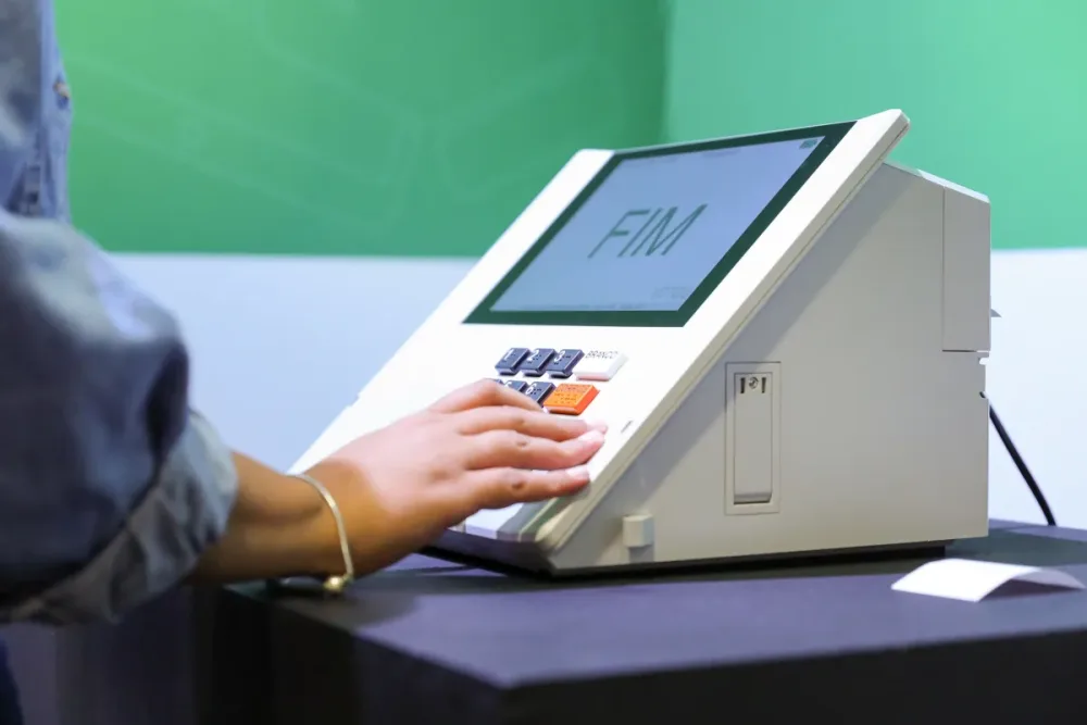 TREs mudam seções eleitorais antes do 2º turno; saiba como consultar a sua