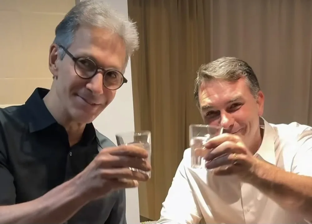 Maioria de quem votou em outros candidatos prefere Flávio no 2º turno