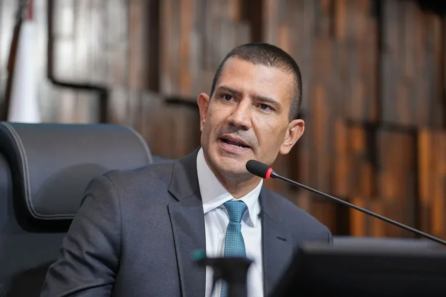 Ruas diz que eleitores de Garotinho decidirão voto até domingo