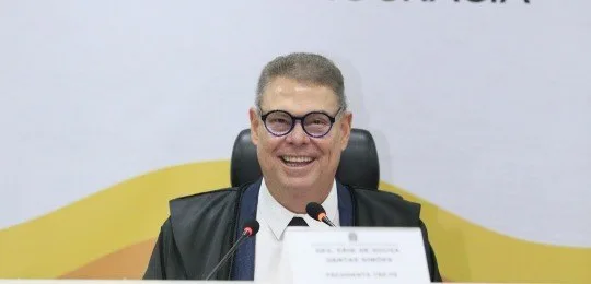Erik Simões toma posse como presidente do TRE-PE e anuncia medidas administrativas