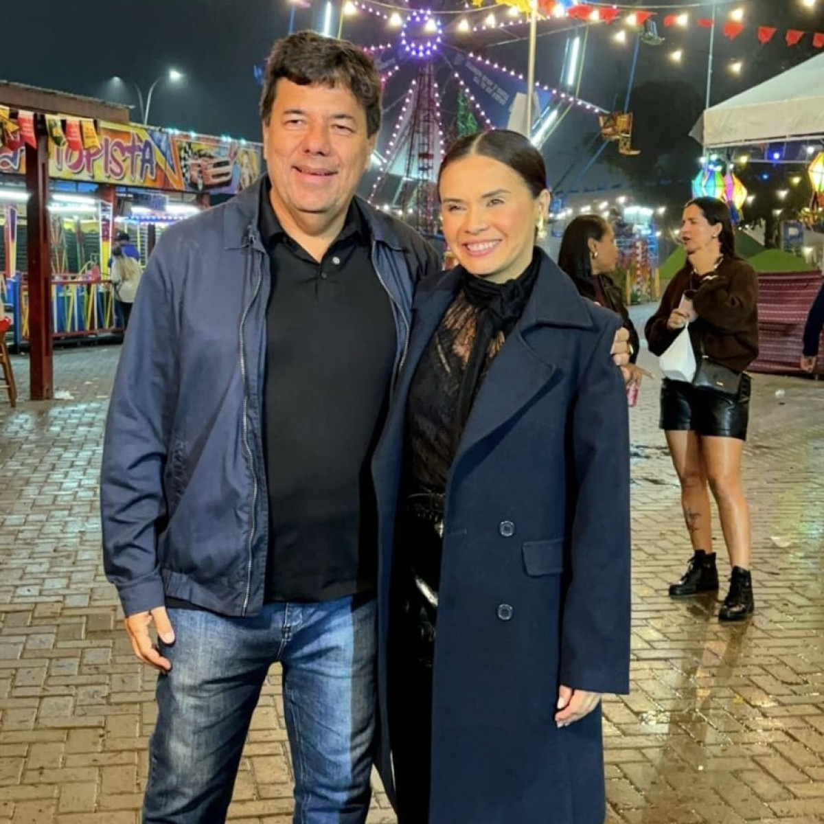 Mendonça Filho comemora sucesso do São João de Serra Negra ao lado de Lucielle e destaca investimentos que fortaleceram a festa