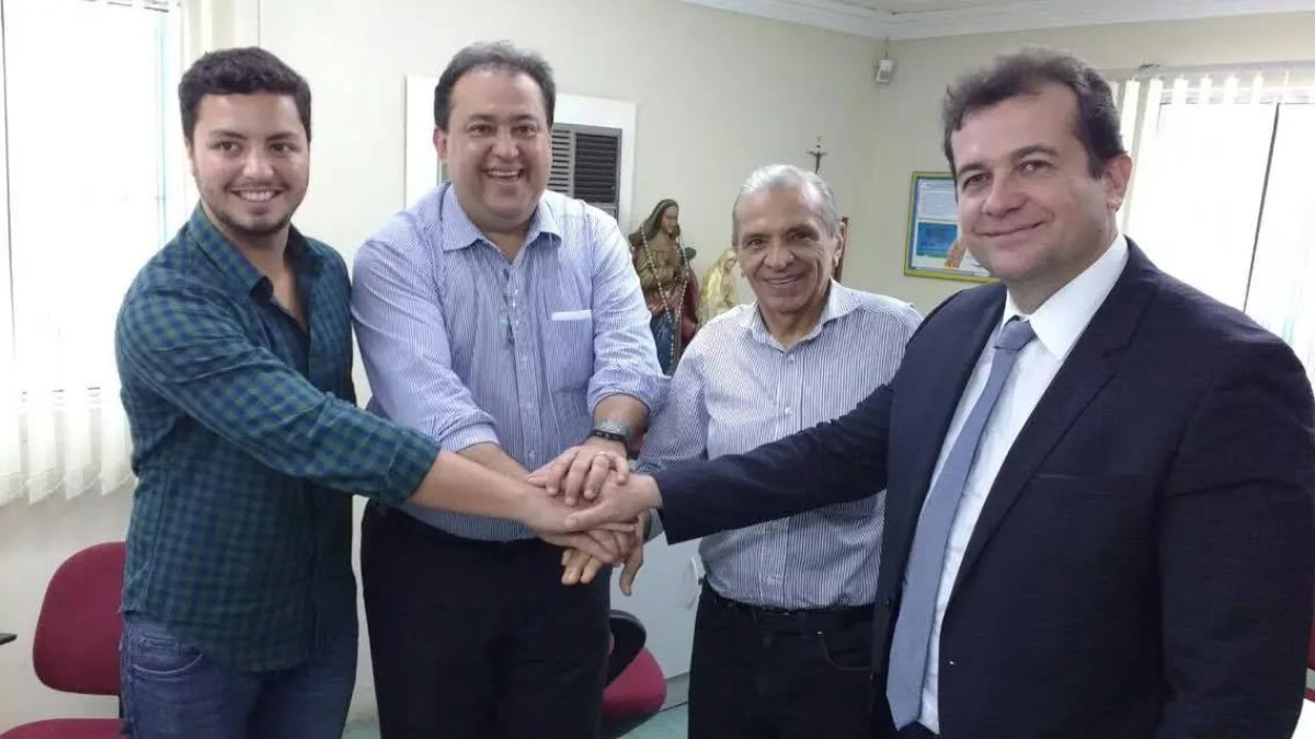 Em carta, Inocêncio Oliveira destaca caminhada de Waldemar e Sebastião por Pernambuco
