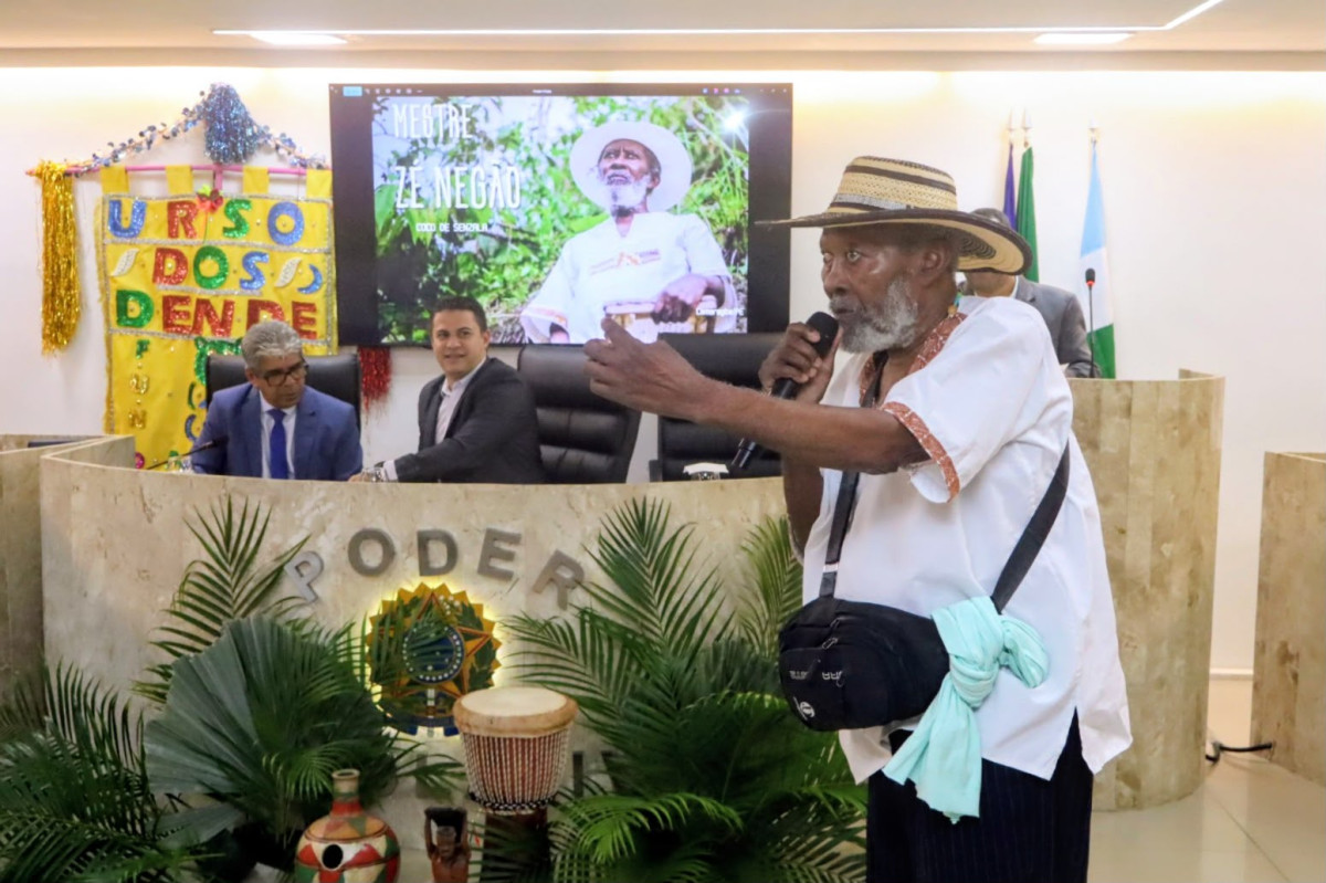 Câmara de Camaragibe homenageia Mestre Zé Negão com Título de Cidadão Camaragibense