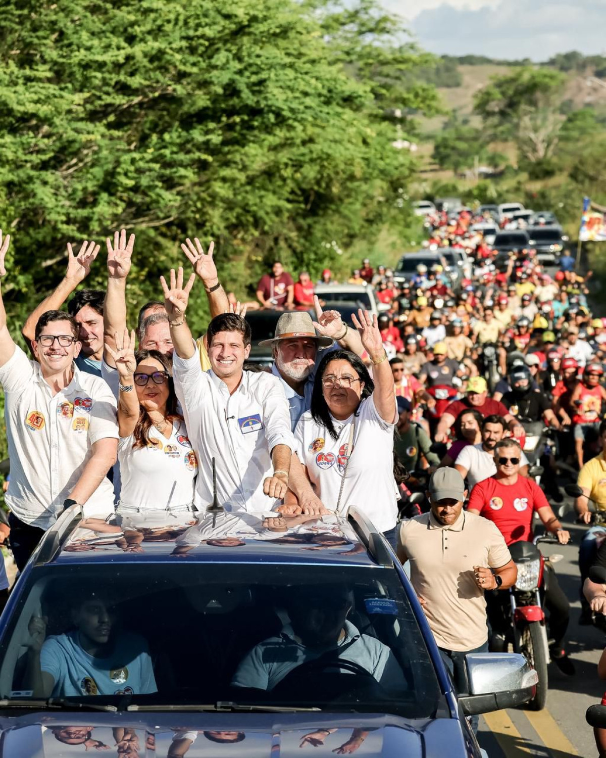 João Campos reúne multidão em Cumaru e propõe primeira Praça da Infância do interior