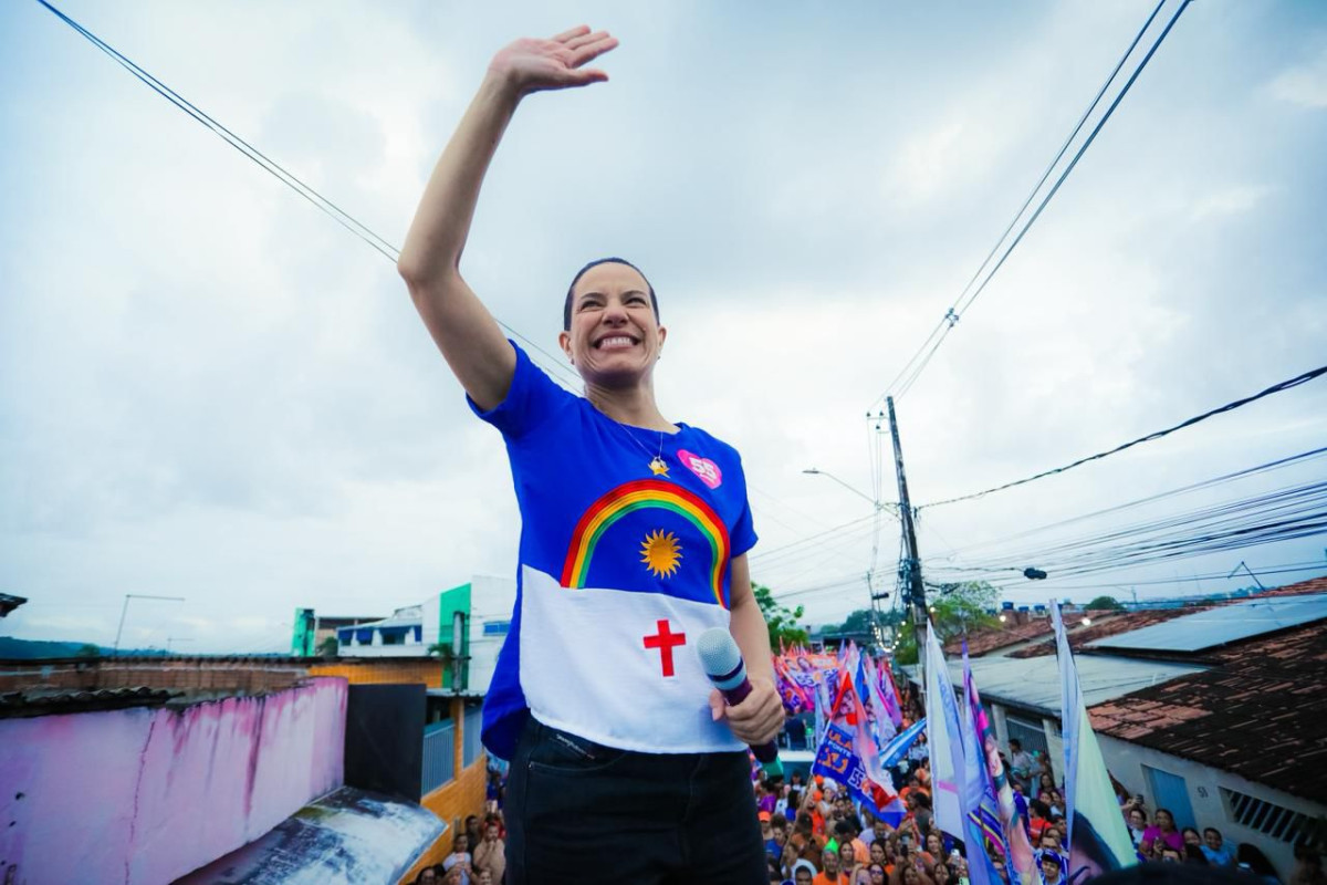 Justiça Eleitoral manda perfis nas redes sociais apagarem publicações que utilizam reportagem da TV Record para ataques contra Raquel