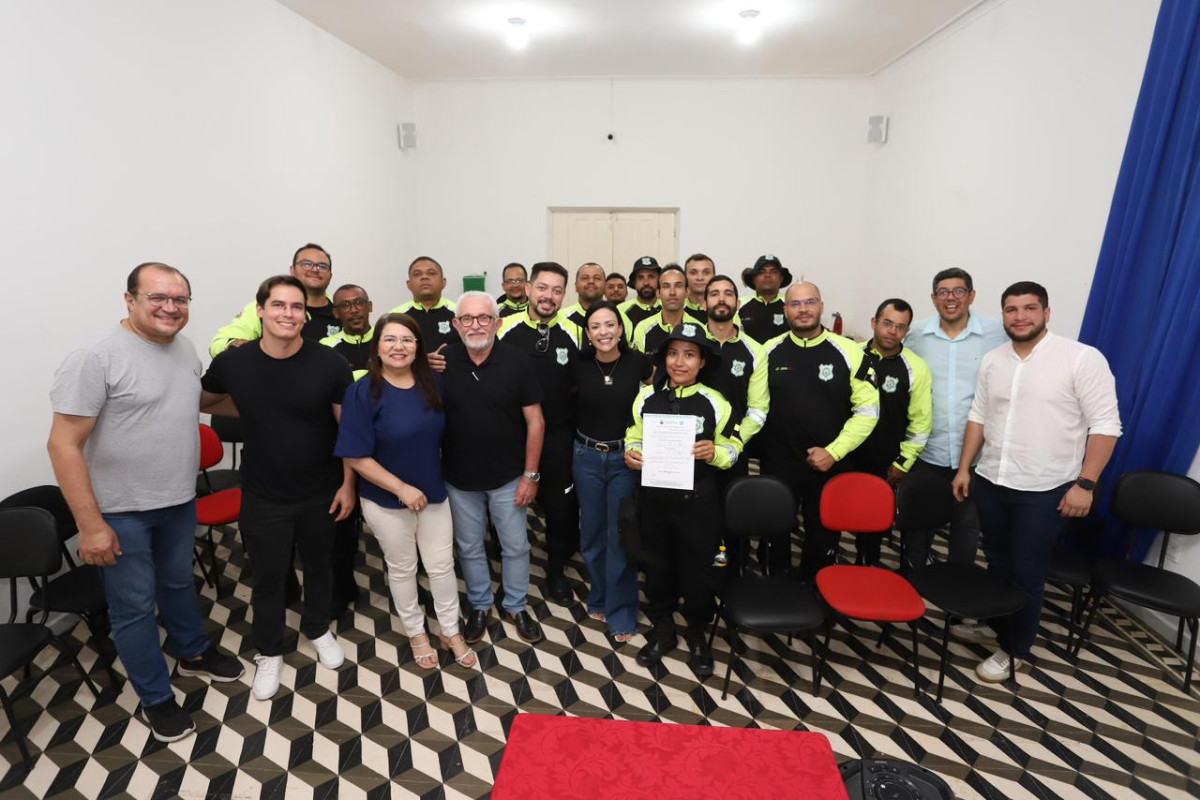 Márcia Conrado anuncia reajuste para de Guardas Municipais e Agentes de Trânsito