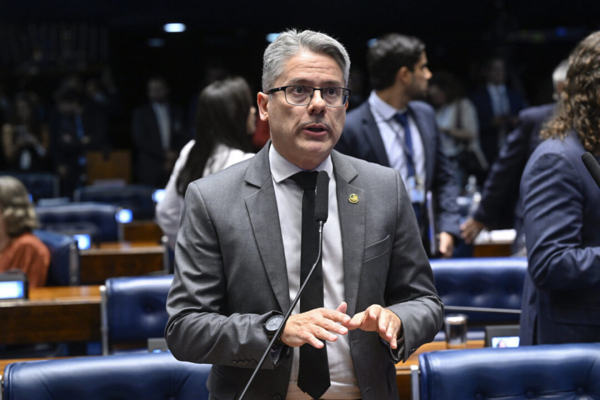 Carlos Moura