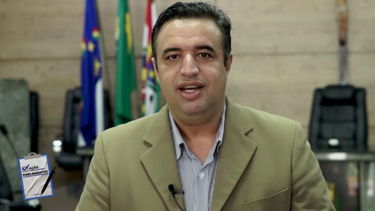 “Vamos discutir um requerimento, que tem sua importância, mas que não tem poder de decisão”, diz Bruno Lambreta na Rede Pernambuco de Rádios