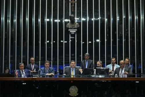 Senado pode votar escala 6x1 e PEC da Segurança antes do 2º turno