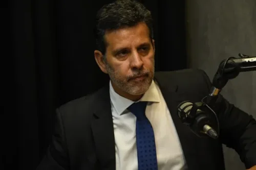 MEC anuncia repasse para reconstrução de prédio atingido por incêndio na UFPE