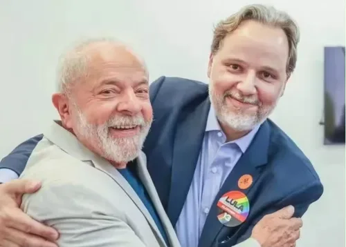 Integrante da coordenação da campanha de Lula e coordenador do Prerrogativas, Marco Aurélio Carvalho participa de ato no Recife