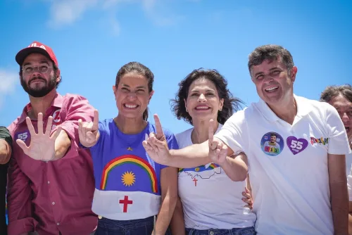 Em carreata da vitória, Raquel Lyra e Eduardo da Fonte encerram campanha com mobilização de Jaboatão a Caruaru