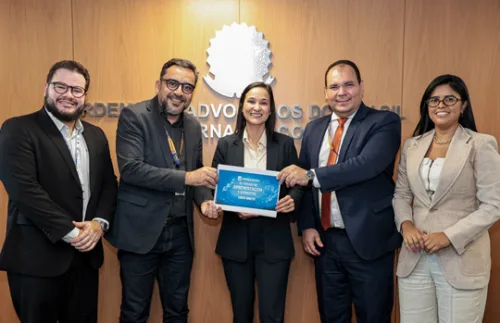 Ingrid Zanella recebe direção da Uninassau Recife para apresentação do novo projeto pedagógico de Direito