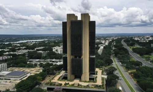 Brasileiros têm R$ 5,79 bilhões esquecidos em instituições financeiras, informa BC