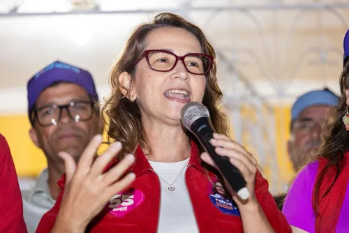 Debora Almeida comemora autorização de licitação para obras na PE-158 entre Calçado e Jupi
