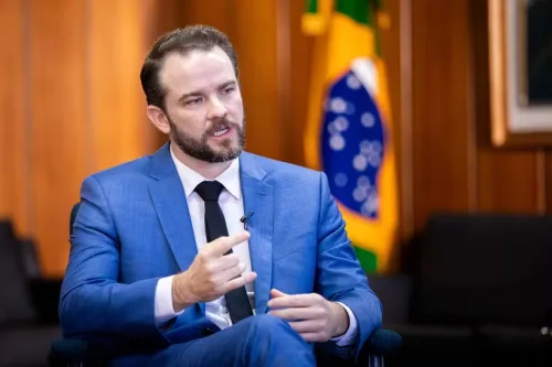 Durigan diz que plano de Flávio para dívidas geraria calote