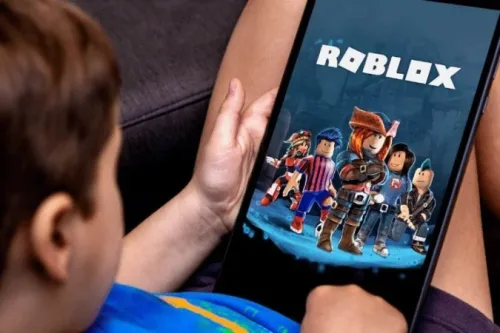 Adolescente é vítima de chantagem após contato em jogo on-line
