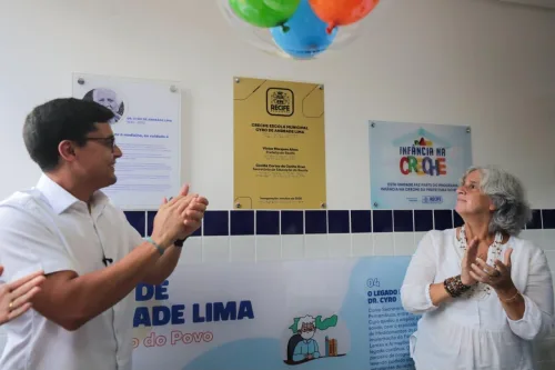 Recife entrega mais uma creche no Cordeiro e amplia alcance do BDE para profissionais da Educação Infantil