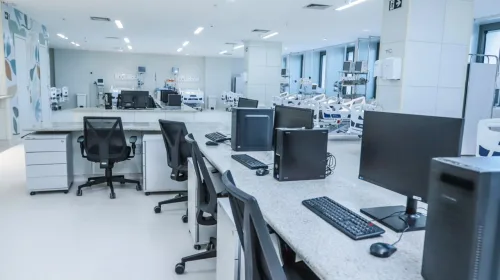Governo de Pernambuco entrega requalificação da UTI adulto do Hospital da Restauração
