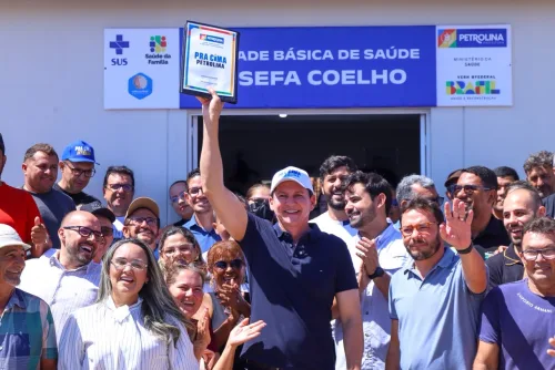 Simão Durando entrega unidade de saúde requalificada em Pau Ferro