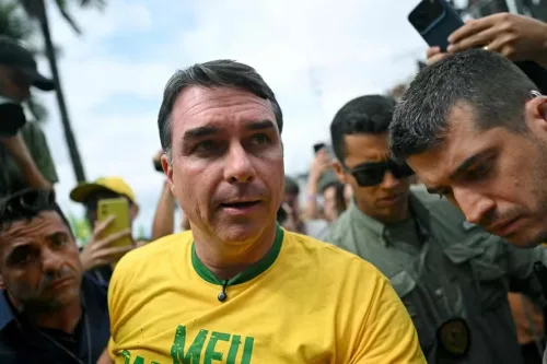 PF vê indícios de sociedade entre Flávio e Willer Tomaz
