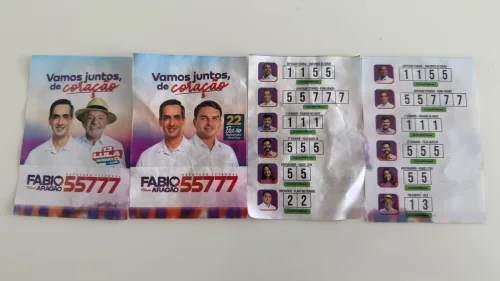 Fábio Aragão denuncia a distribuição de santinhos falsos em Santa Cruz do Capibaribe