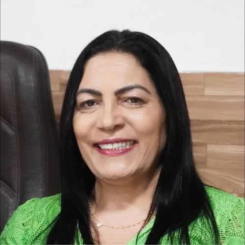 Dra. Cátia alcança 85% de aprovação em enquete do Blog do Alberes Xavier