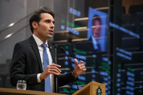 Na tribuna, João Paulo Costa faz defesa do legado de Lula e ressalta importância da reeleição do presidente
