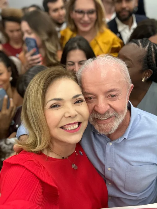 Liana fala sobre reunião com Lula e anima militância para o 2º turno